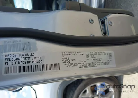 2021 Jeep Compass Limited 4X4 z USA, uszkodzony, nr VIN 3C4NJDCB7MT579519